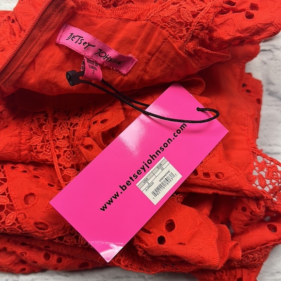 BNWT betsey Johnson flutter sleeve eyelet dress size 2 - Picture 5 of 9